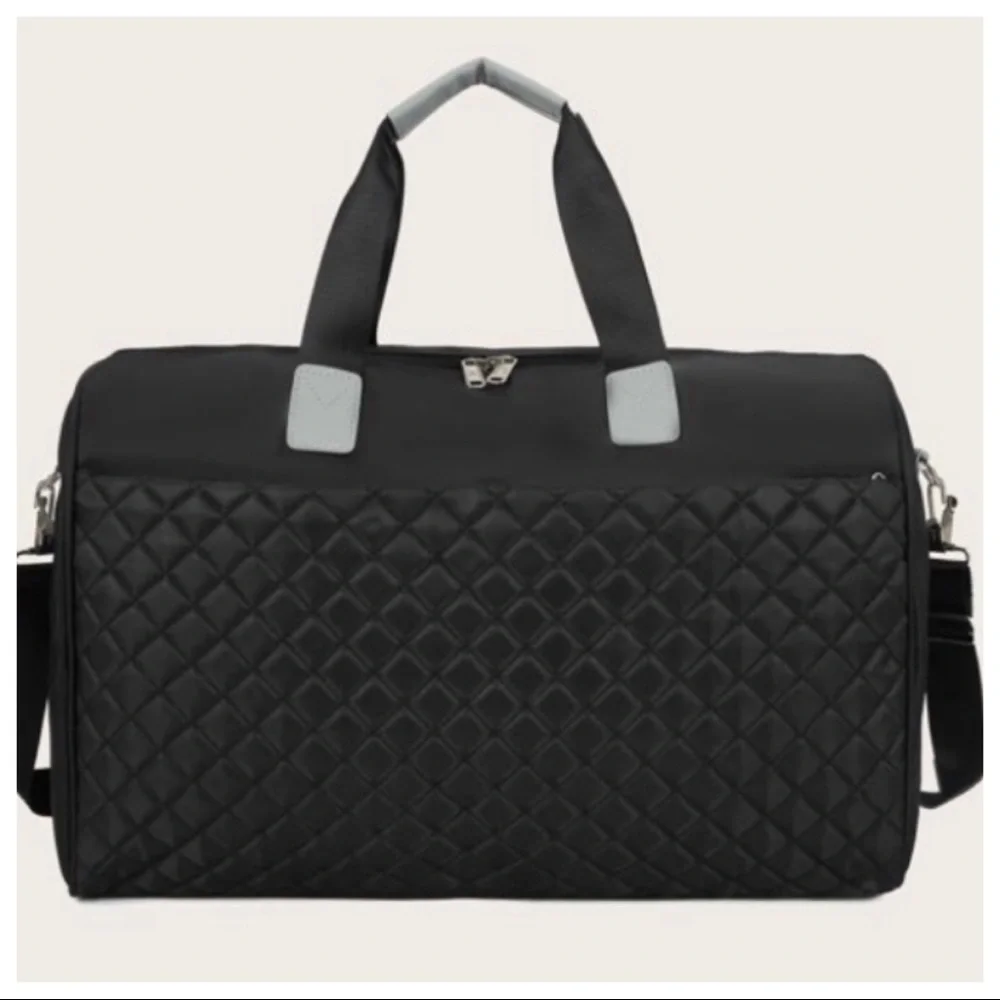 #47 The Perfect Quilted Travel Bag! - Picture 5 of 7